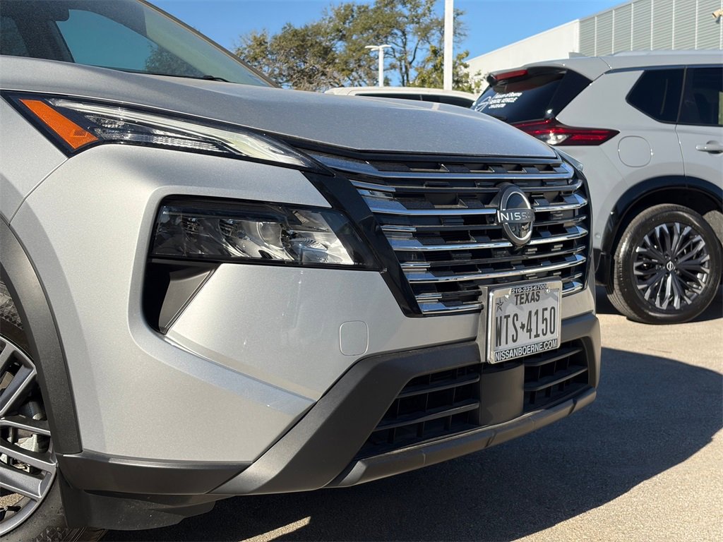 Certified 2025 Nissan Rogue S image 3