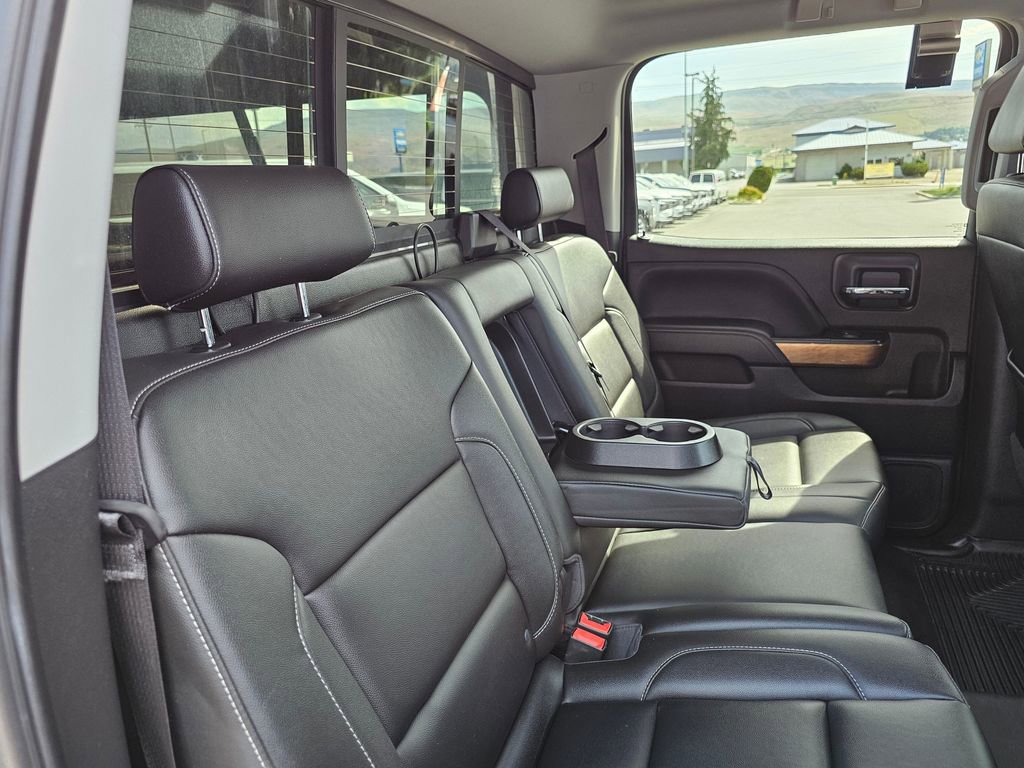 Used 2018 Chevrolet Silverado 1500 LTZ w/ LTZ Plus Package AWD/4WD image 15