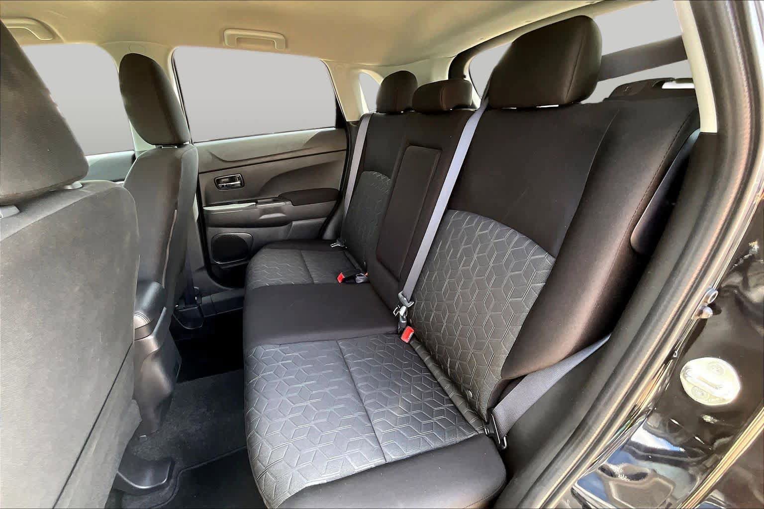Used 2026 Mitsubishi Outlander Sport ES AWD/4WD image 21
