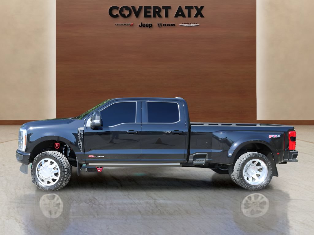 Used 2025 Ford F350 Platinum w/ FX4 Off-Road Package AWD/4WD image 2