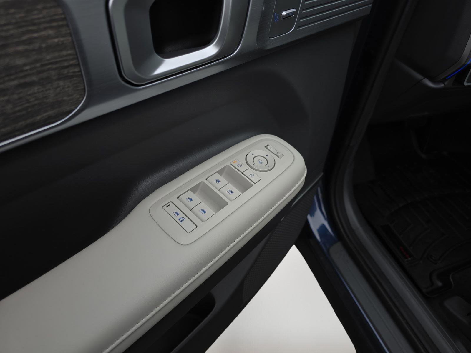 Certified 2026 Hyundai Santa Fe Limited image 23