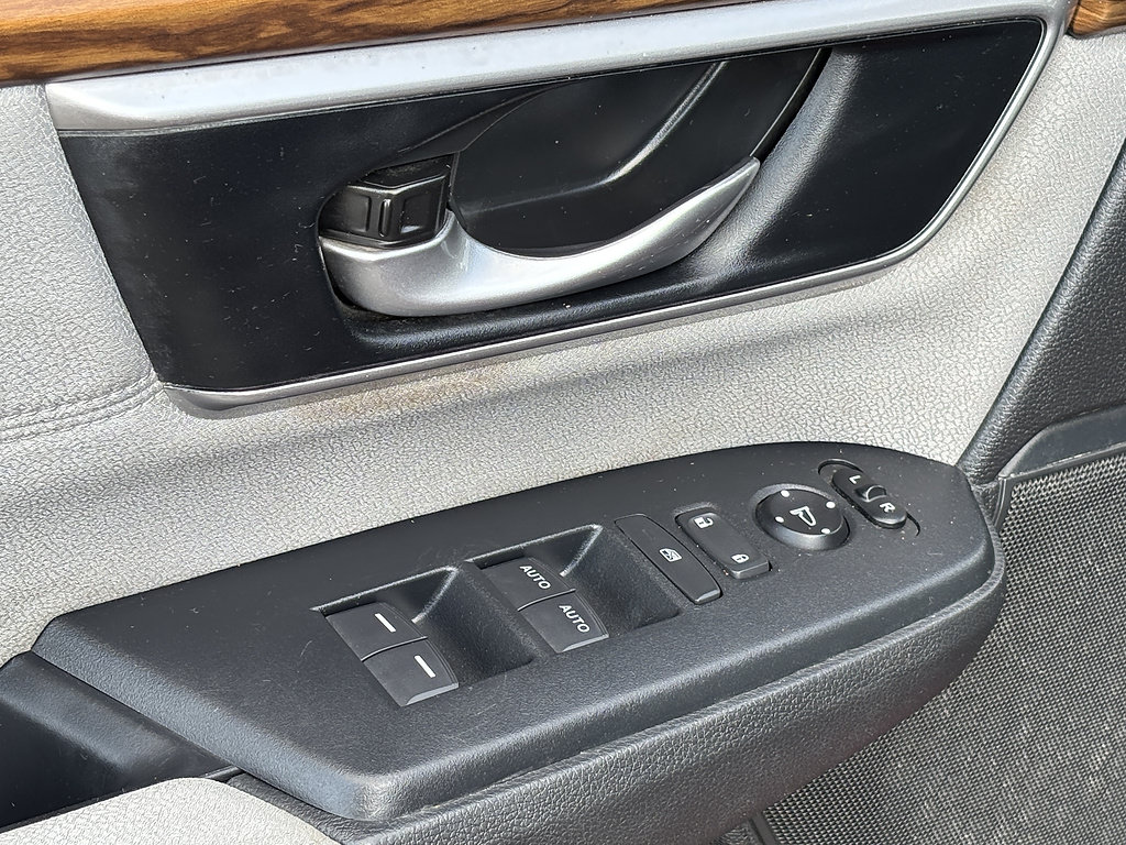Used 2022 Honda CR-V EX image 28