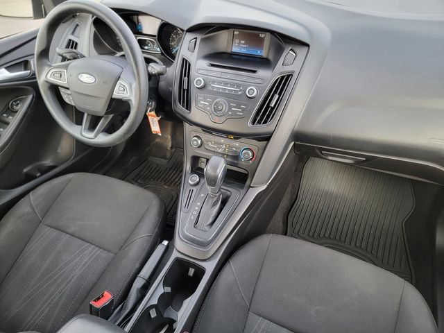 Certified 2017 Ford Focus SE image 38