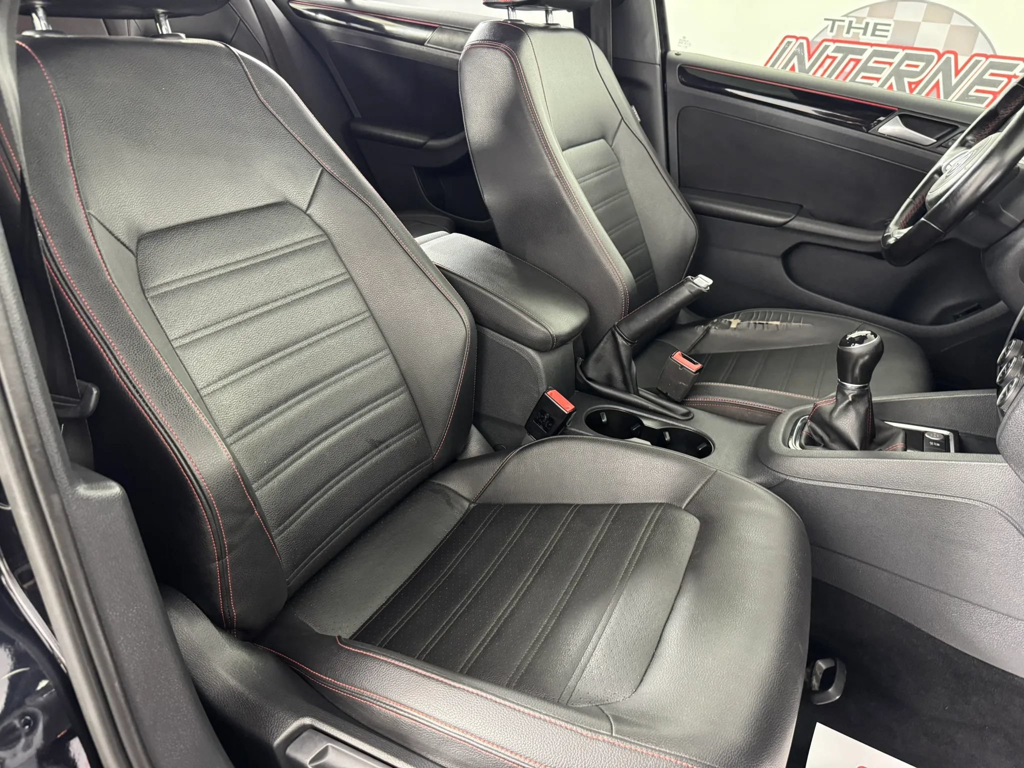 Used 2017 Volkswagen Jetta GLI FWD image 34