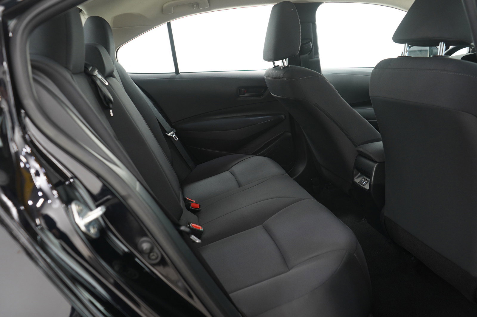 Used 2023 Toyota Corolla LE image 11