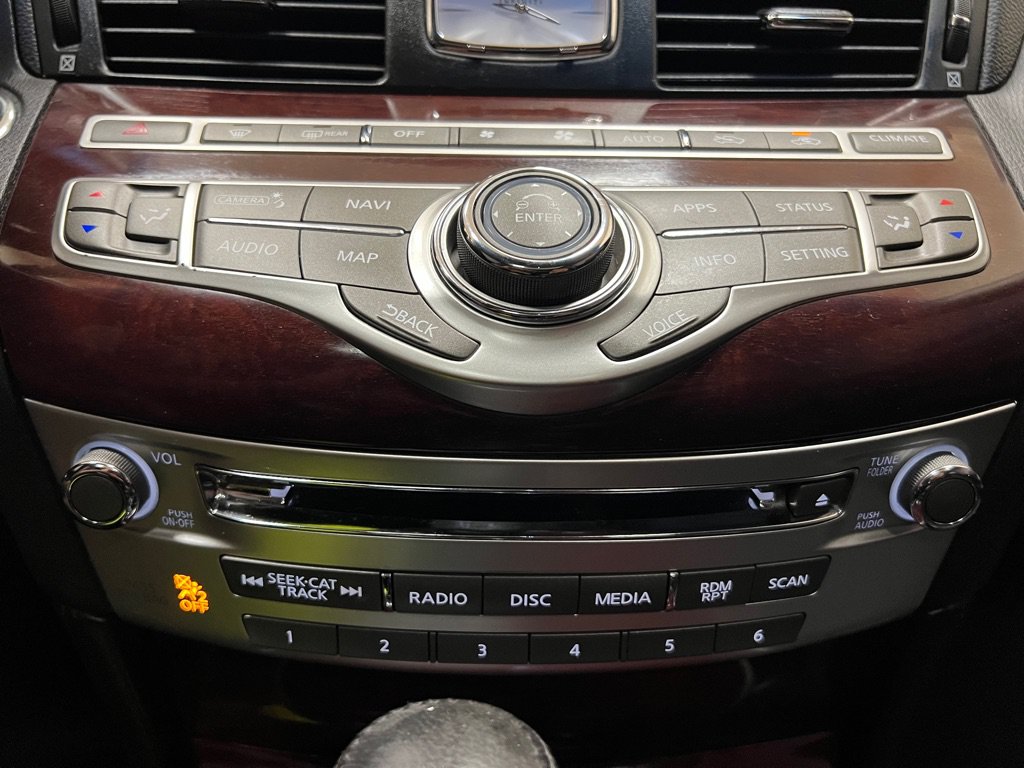 Used 2018 INFINITI Q70 L 3.7 RWD image 37