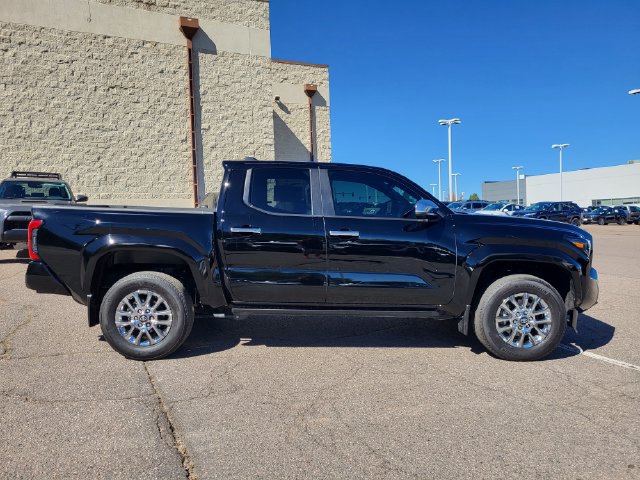 Used 2024 Toyota Tacoma Limited w/ Limited Package (LT) AWD/4WD image 7