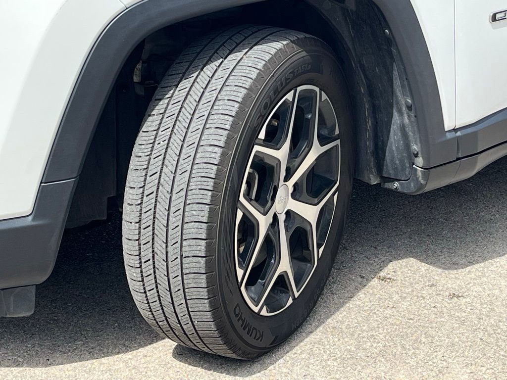 Used 2024 Jeep Compass Limited AWD/4WD image 10