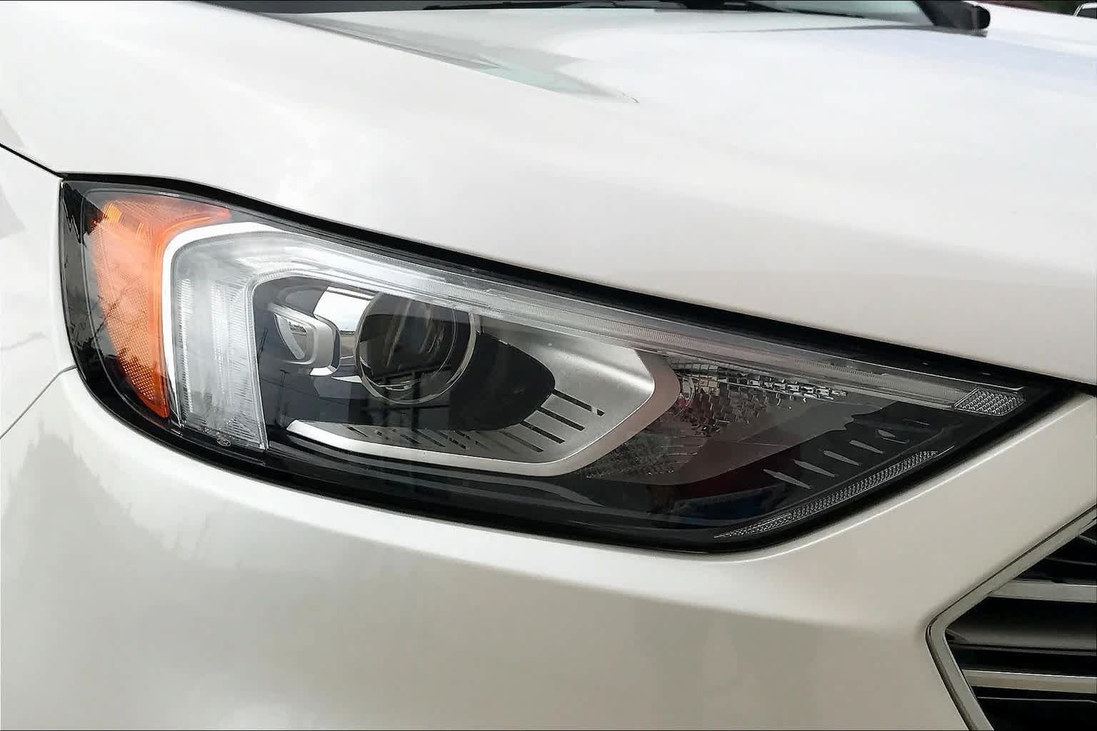 Used 2019 Ford Edge SEL w/ Equipment Group 201A AWD/4WD image 28