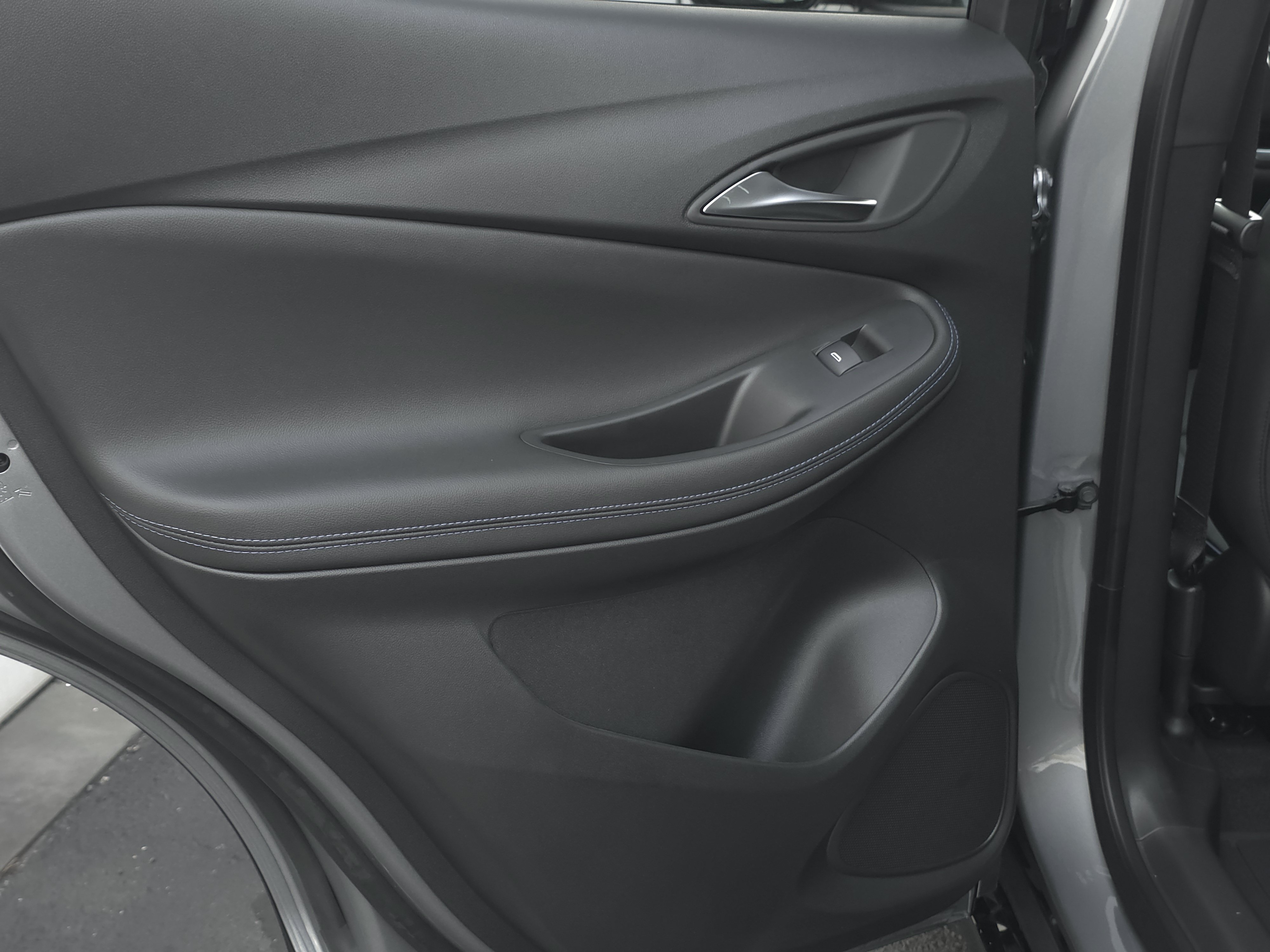 New 2026 Buick Encore GX Sport Touring w/ Comfort Package FWD image 26