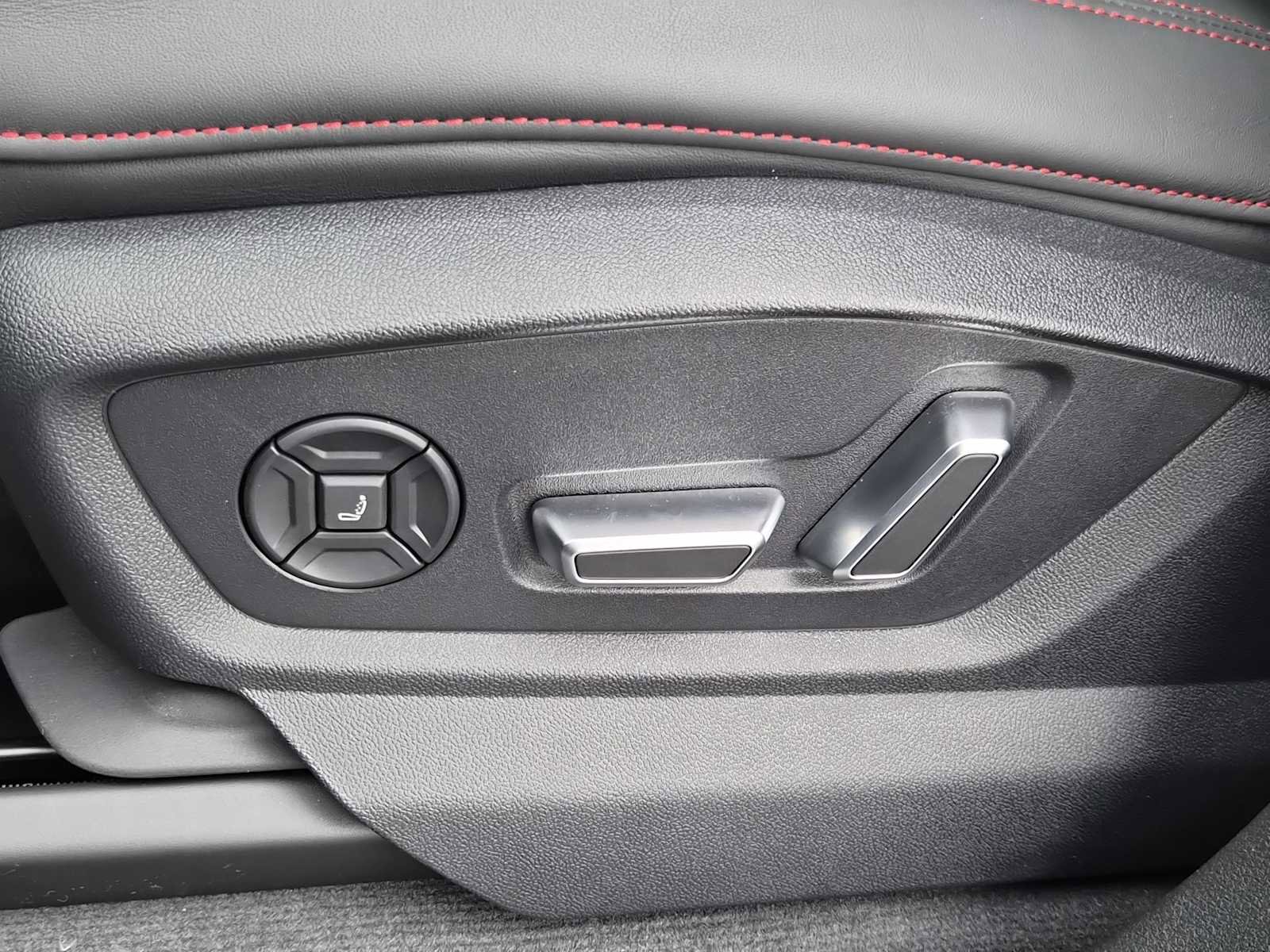 New 2026 Audi RS Q8 performance image 16