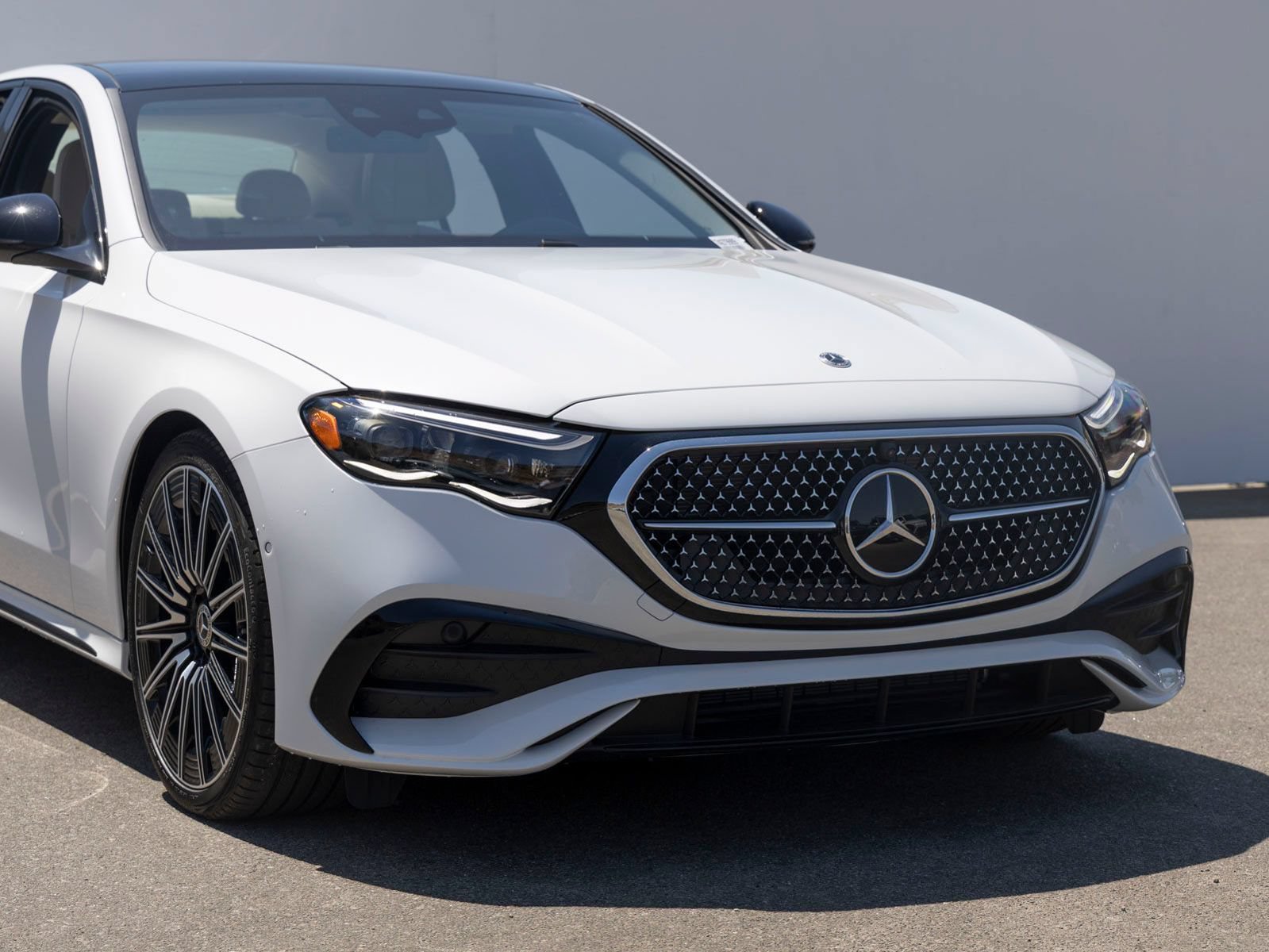 New 2026 Mercedes-Benz E 450 4MATIC Sedan image 3