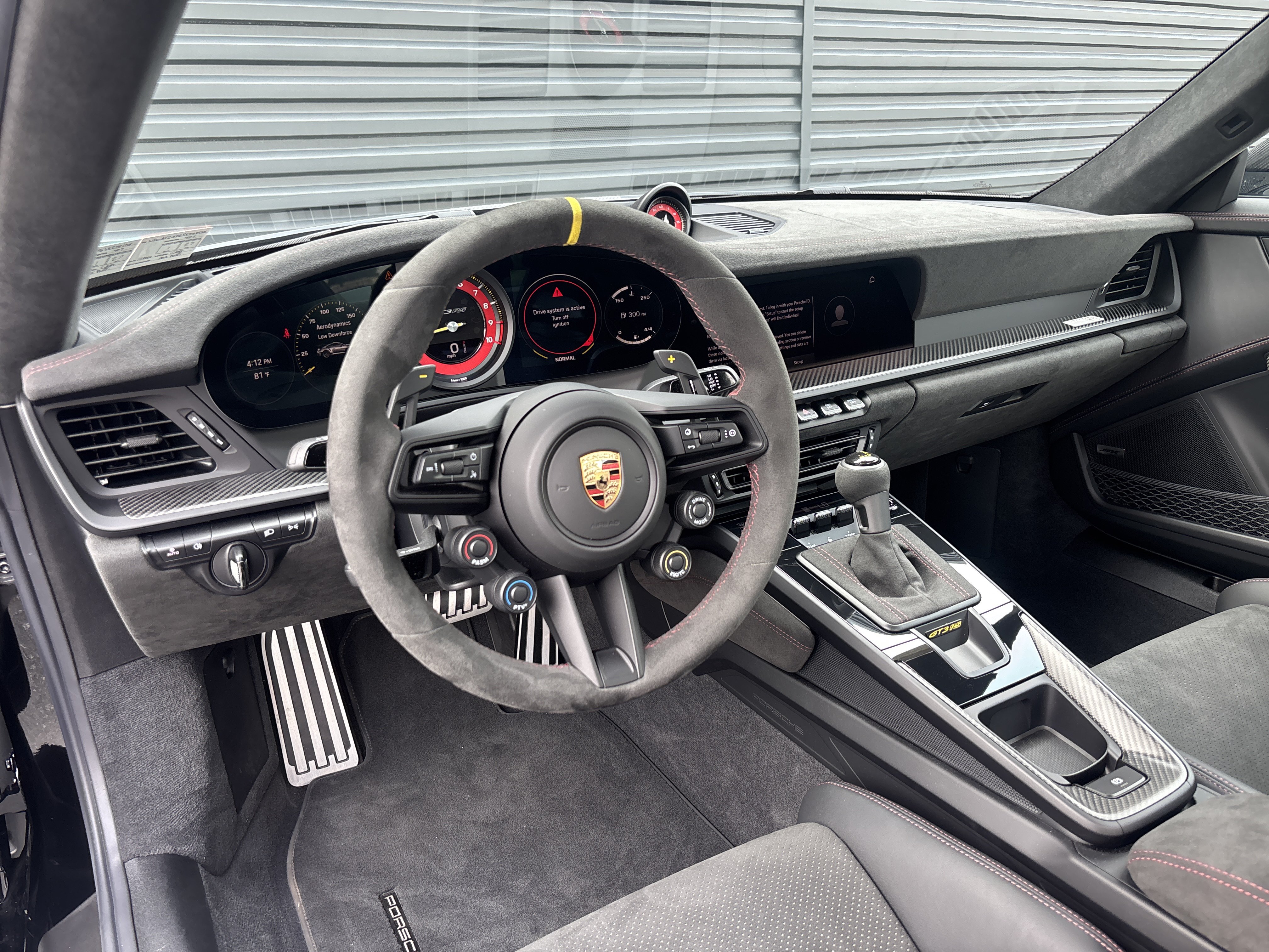 Certified 2025 Porsche 911 GT3 RS RWD image 12