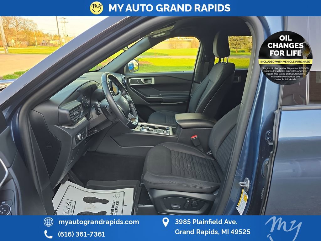 Used 2020 Ford Explorer XLT w/ Comfort Package image 9