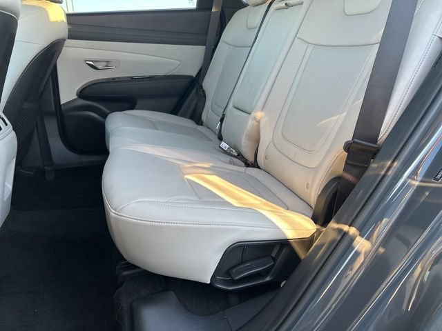 Used 2025 Hyundai Tucson Limited AWD/4WD image 23