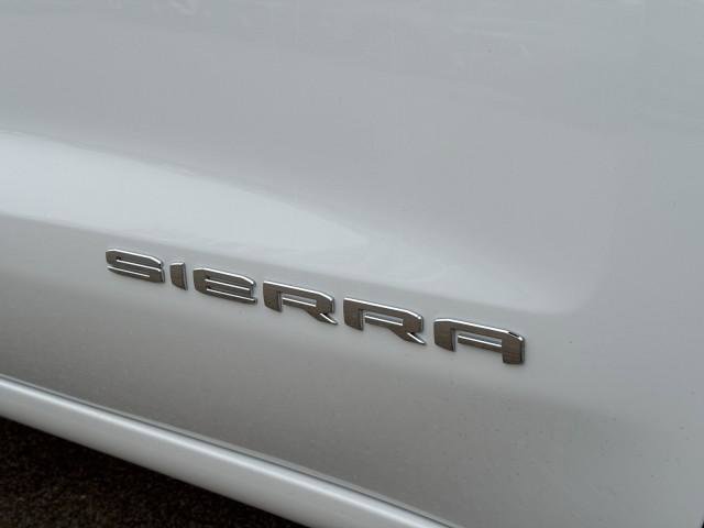 New 2026 GMC Sierra 1500 SLE image 13