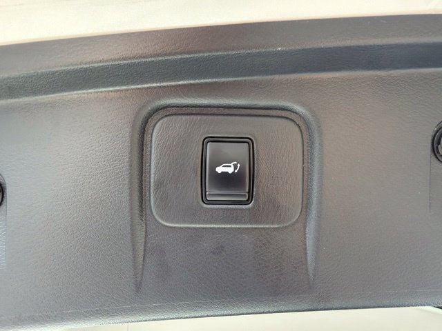 Used 2023 Nissan Murano Platinum w/ Cargo Package AWD/4WD image 17
