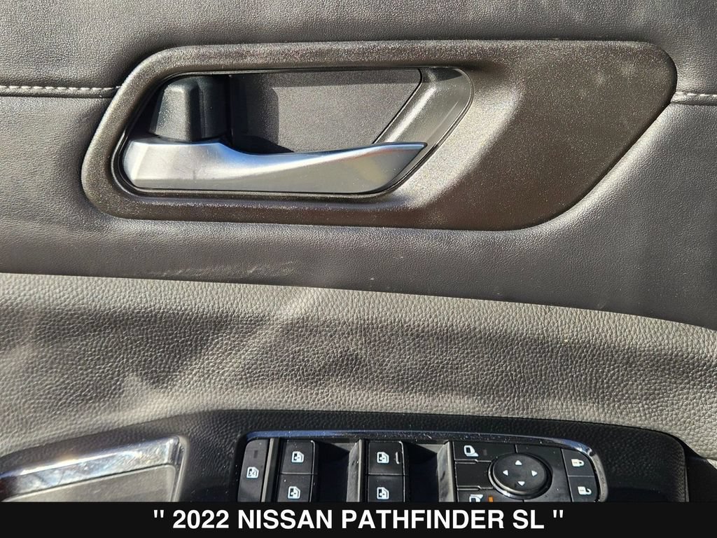 Used 2022 Nissan Pathfinder SL FWD image 15