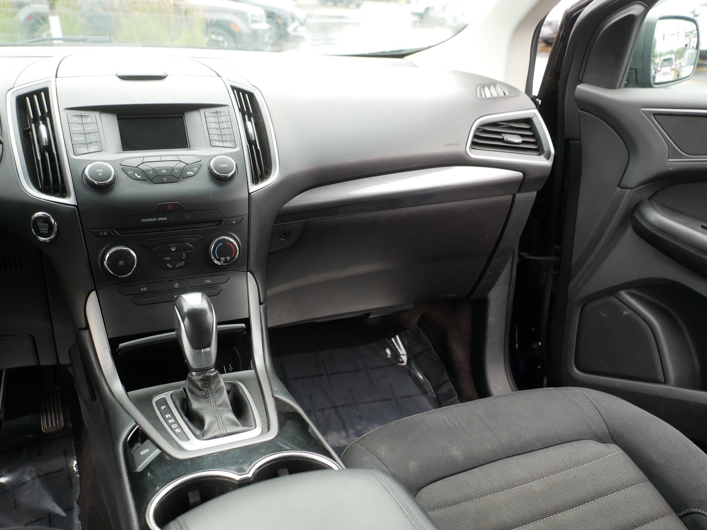 Used 2016 Ford Edge SE AWD/4WD image 22