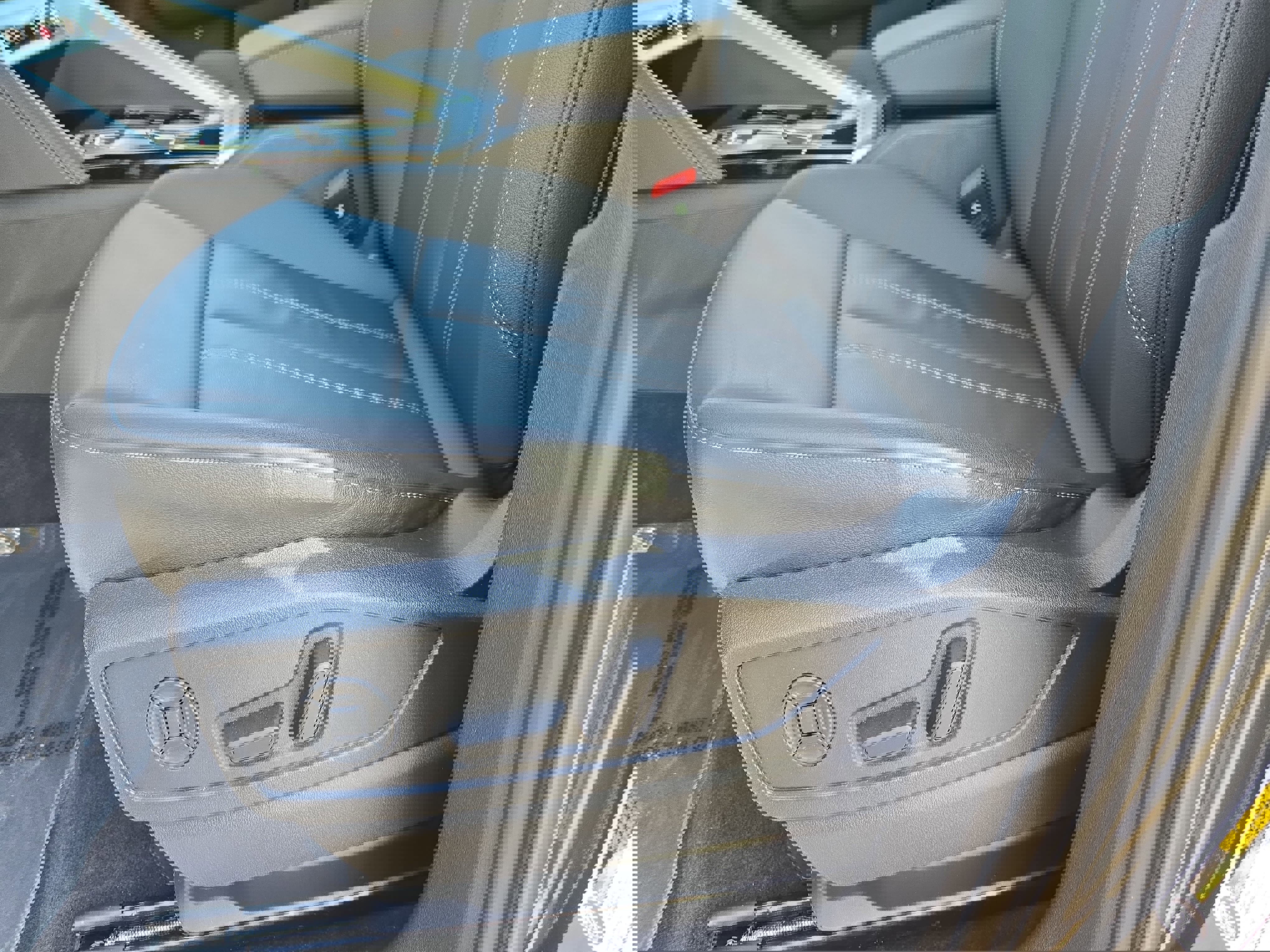 Used 2025 Audi Q5 Premium Plus w/ Premium Plus image 28