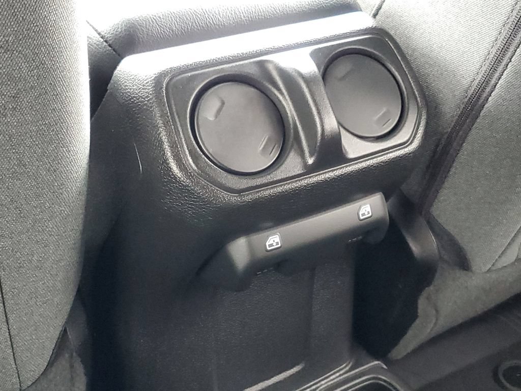 Used 2025 Jeep Wrangler Unlimited Sport AWD/4WD image 27