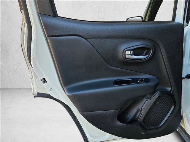 Used 2019 Jeep Renegade Limited w/ Quick Order Package 22P image 21