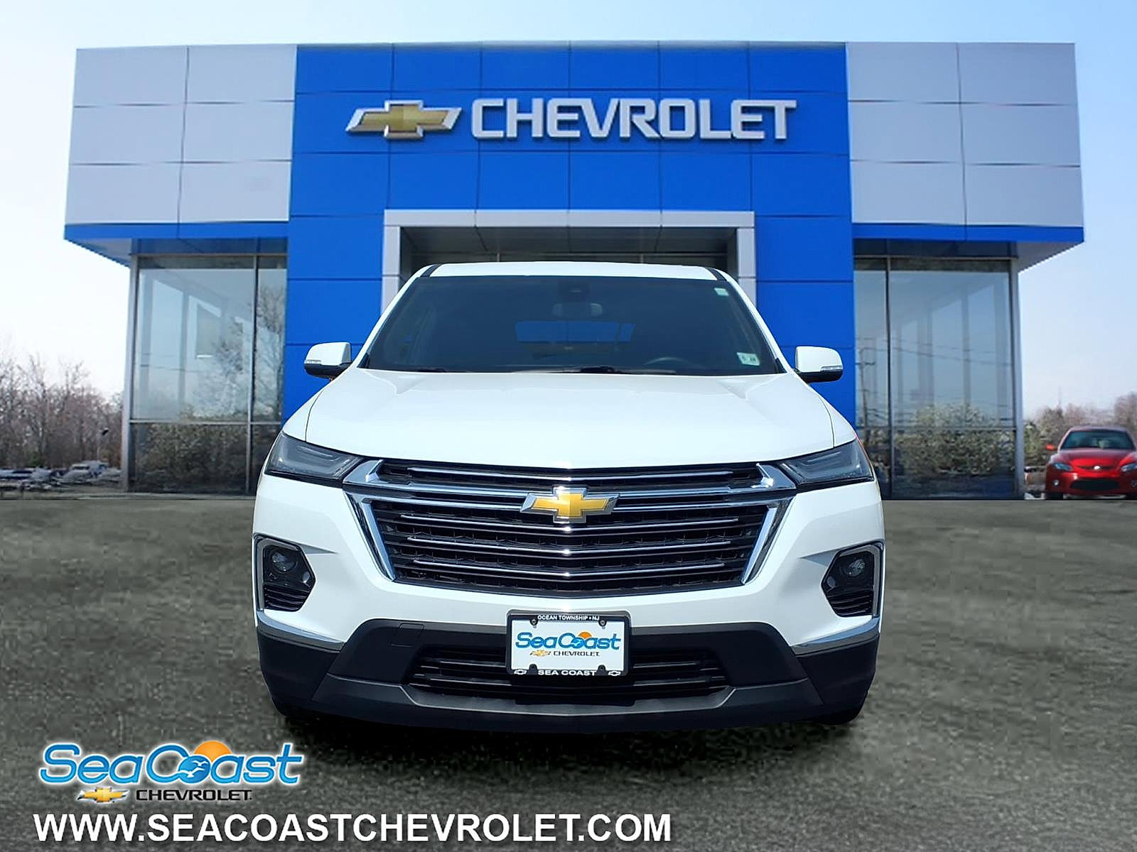 Certified 2023 Chevrolet Traverse LT image 2