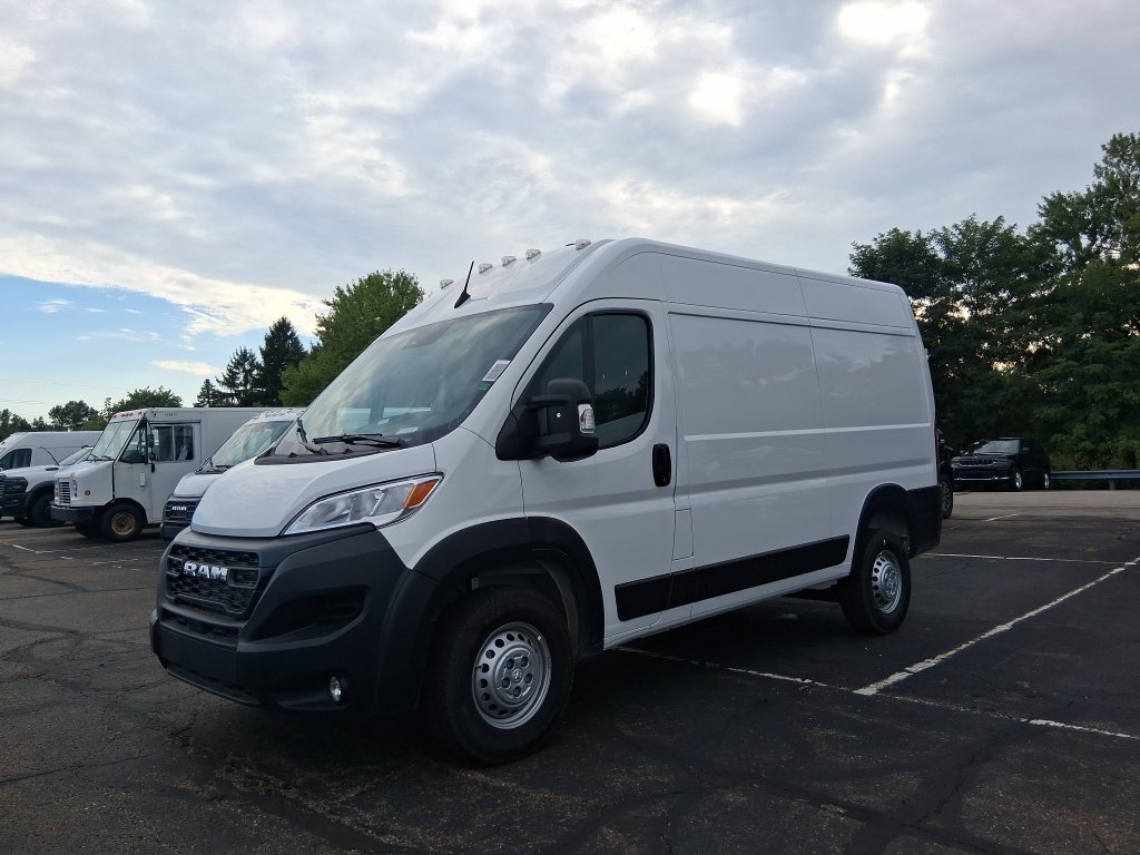 New 2026 RAM ProMaster 1500 w/ Convenience Group FWD image 3