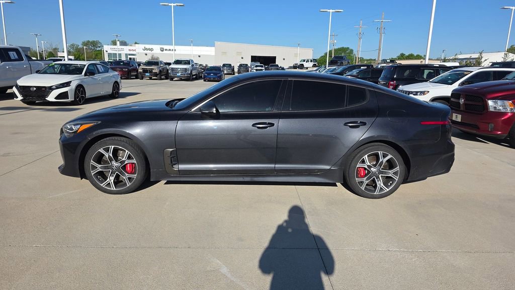 Used 2019 Kia Stinger GT image 2