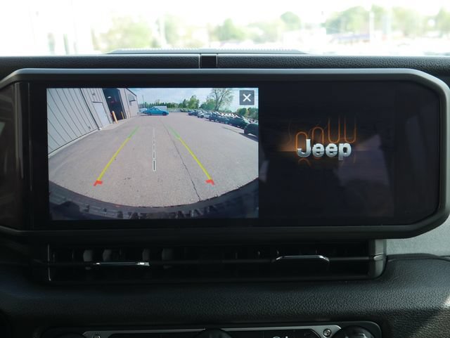 Used 2024 Jeep Wrangler Unlimited Sport AWD/4WD image 5