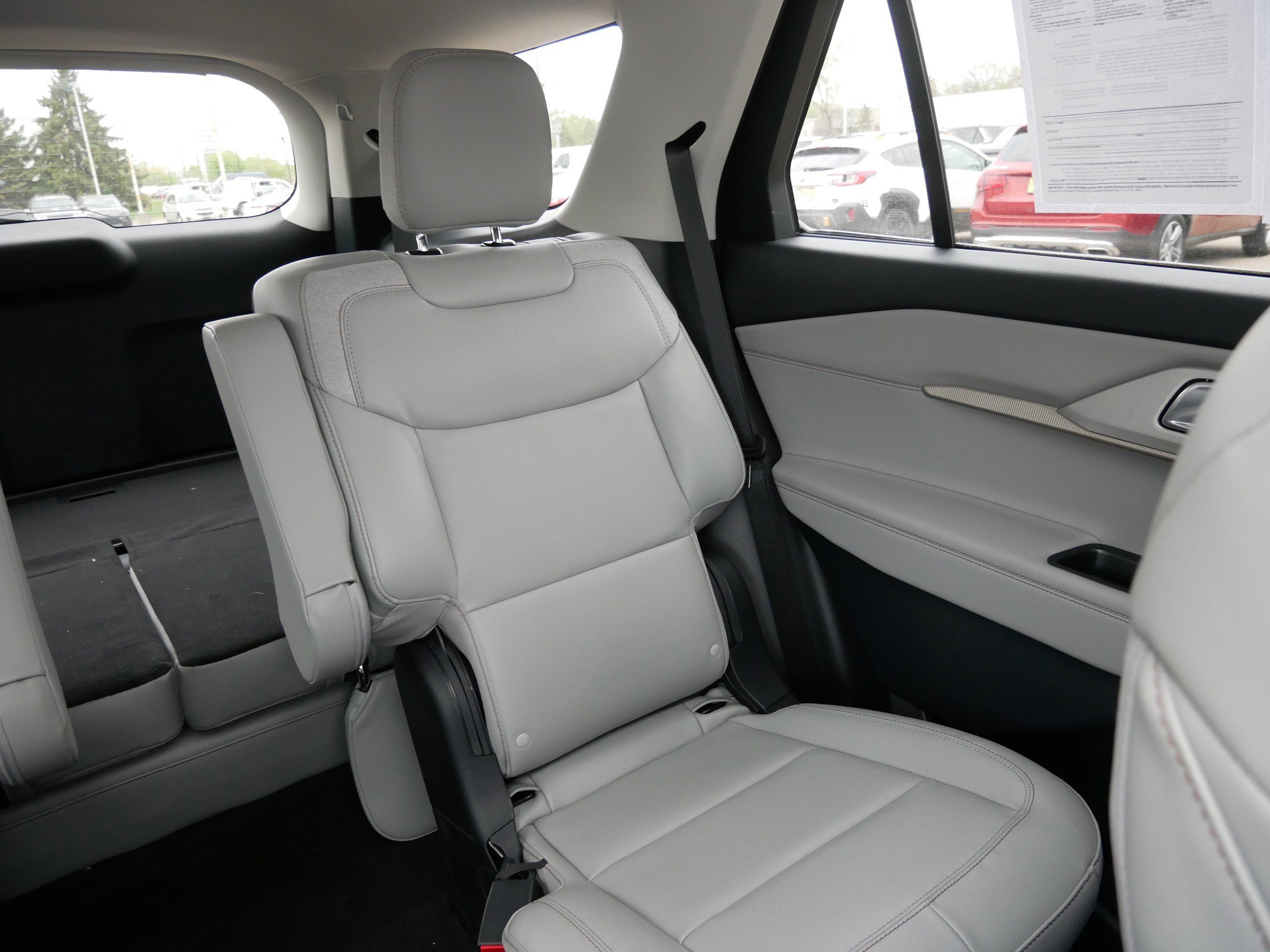 Used 2026 Ford Explorer Active w/ Active Comfort Package AWD/4WD image 14