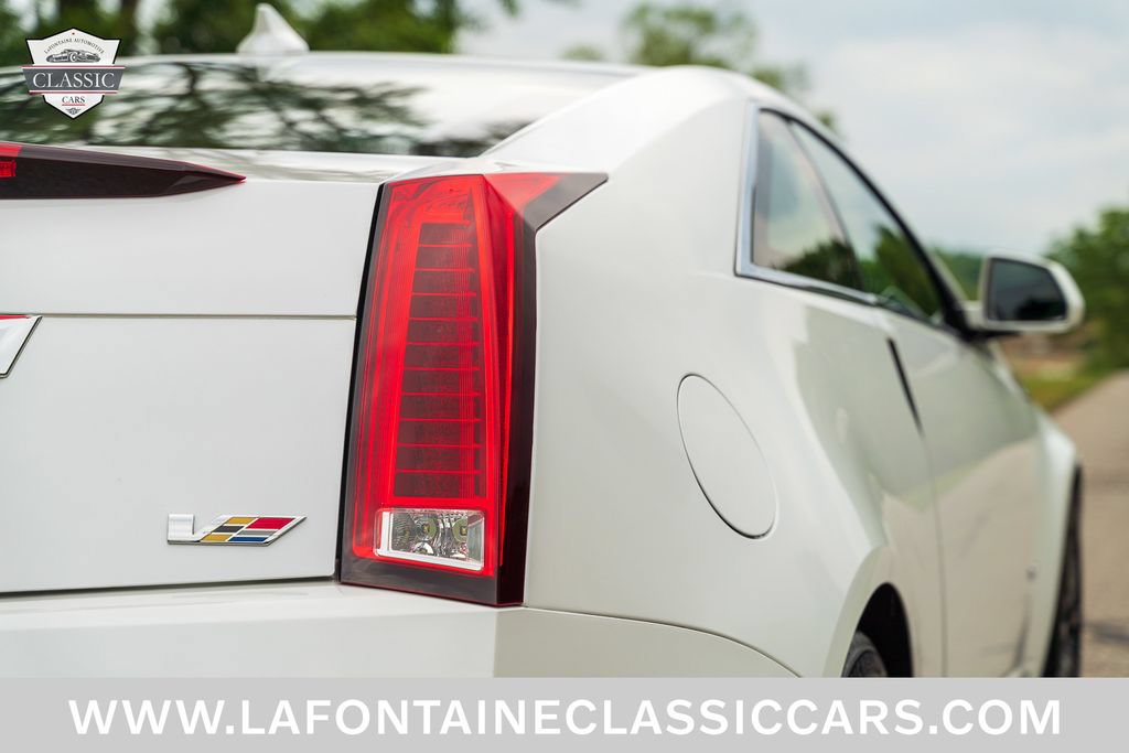 Used 2015 Cadillac CTS V RWD image 34