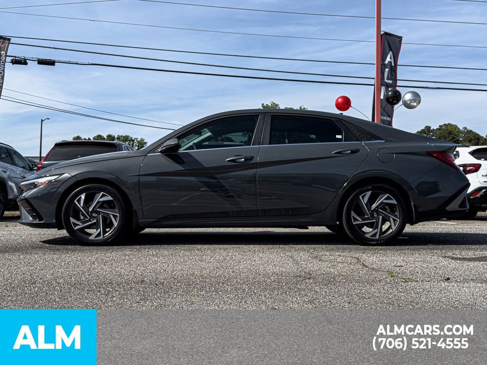 Used 2024 Hyundai Elantra SEL w/ Convenience Package FWD image 6