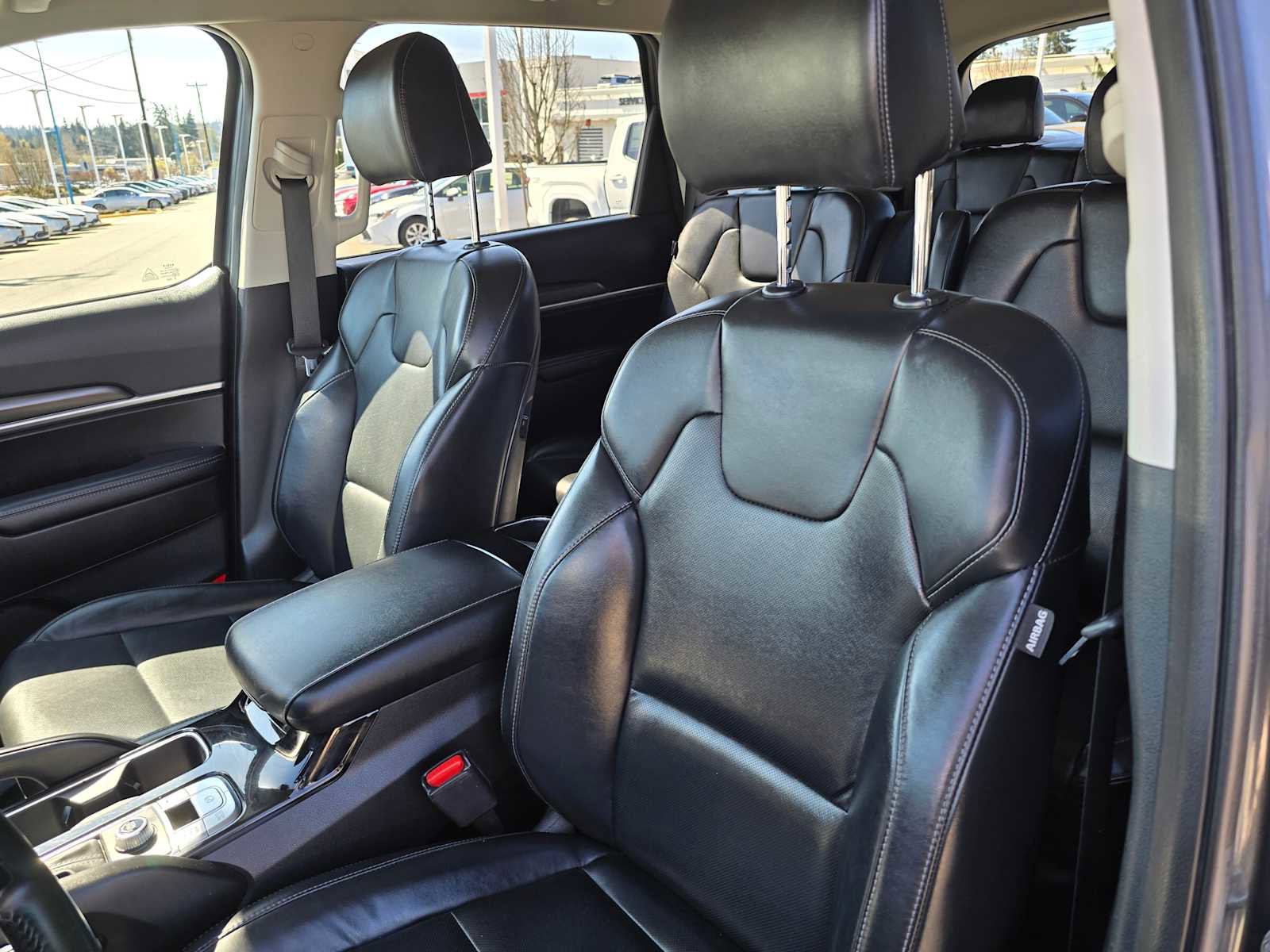 Used 2023 Kia Telluride S image 23