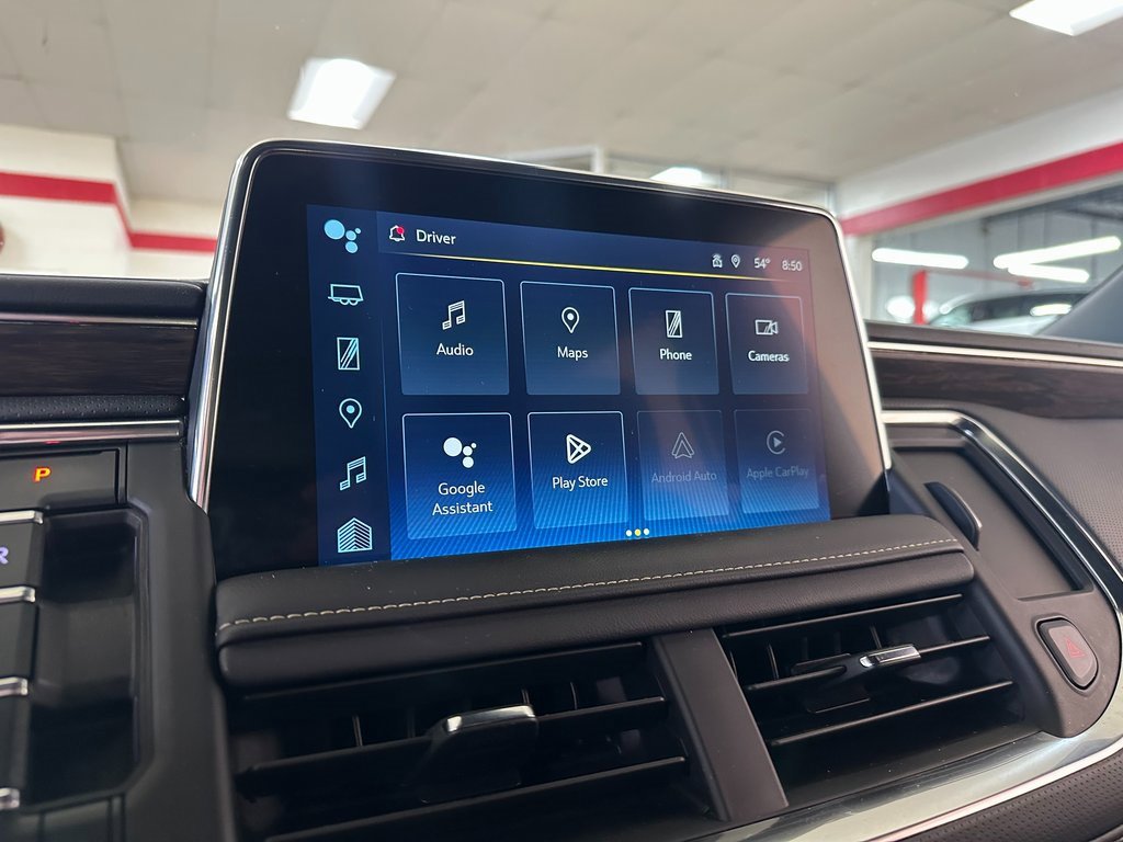 Used 2024 Chevrolet Suburban Premier image 25