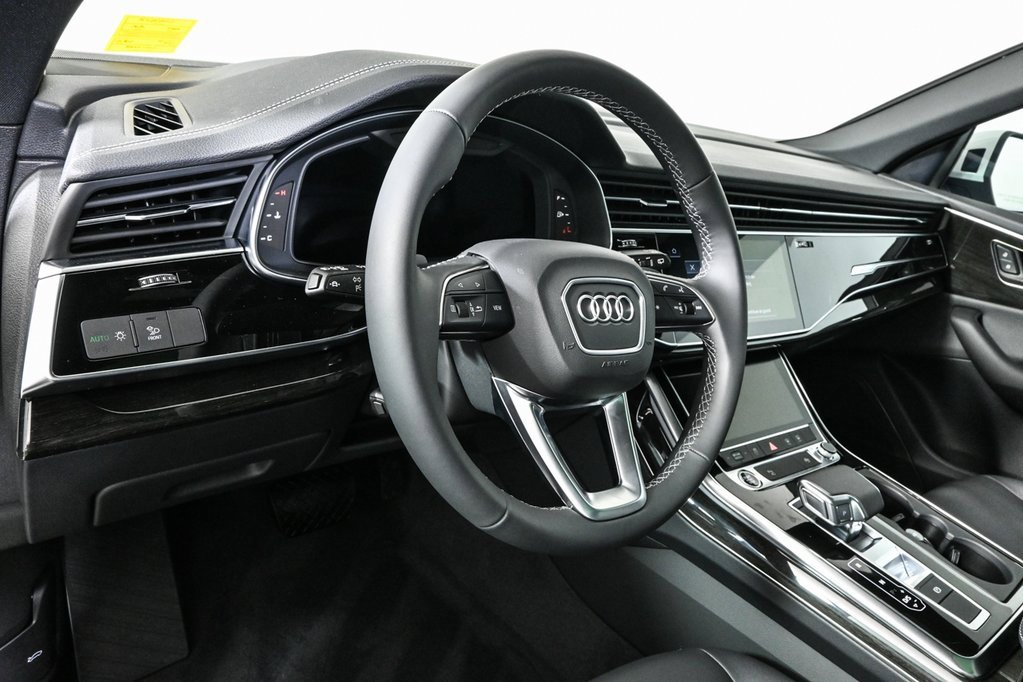 New 2025 Audi Q8 Premium image 6
