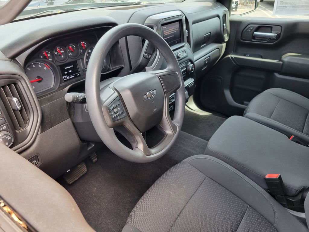 Used 2020 Chevrolet Silverado 1500 Custom Trail Boss w/ Custom Convenience Package image 3