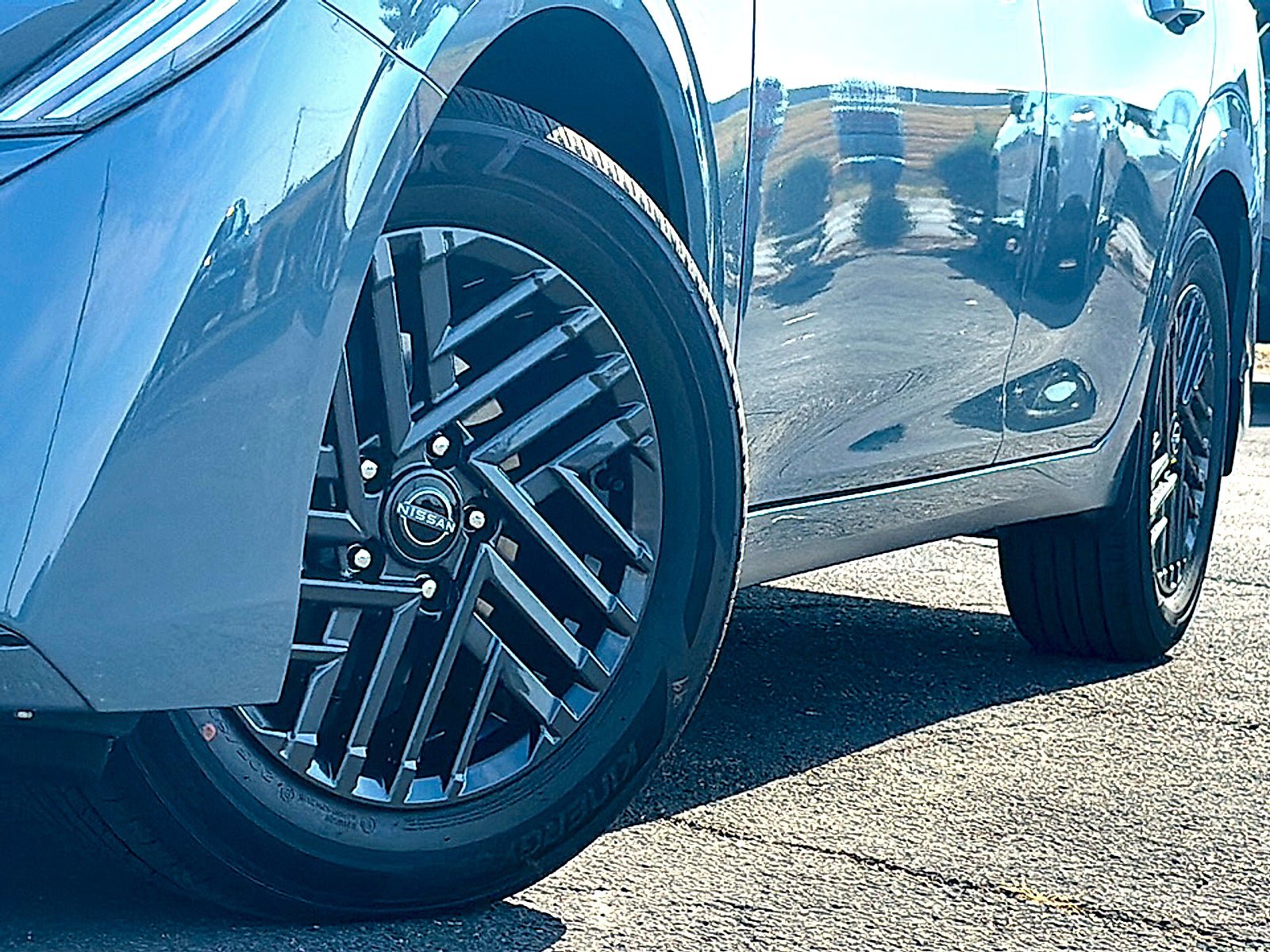 New 2027 Nissan Sentra SV w/ SV Convenience Package FWD image 3