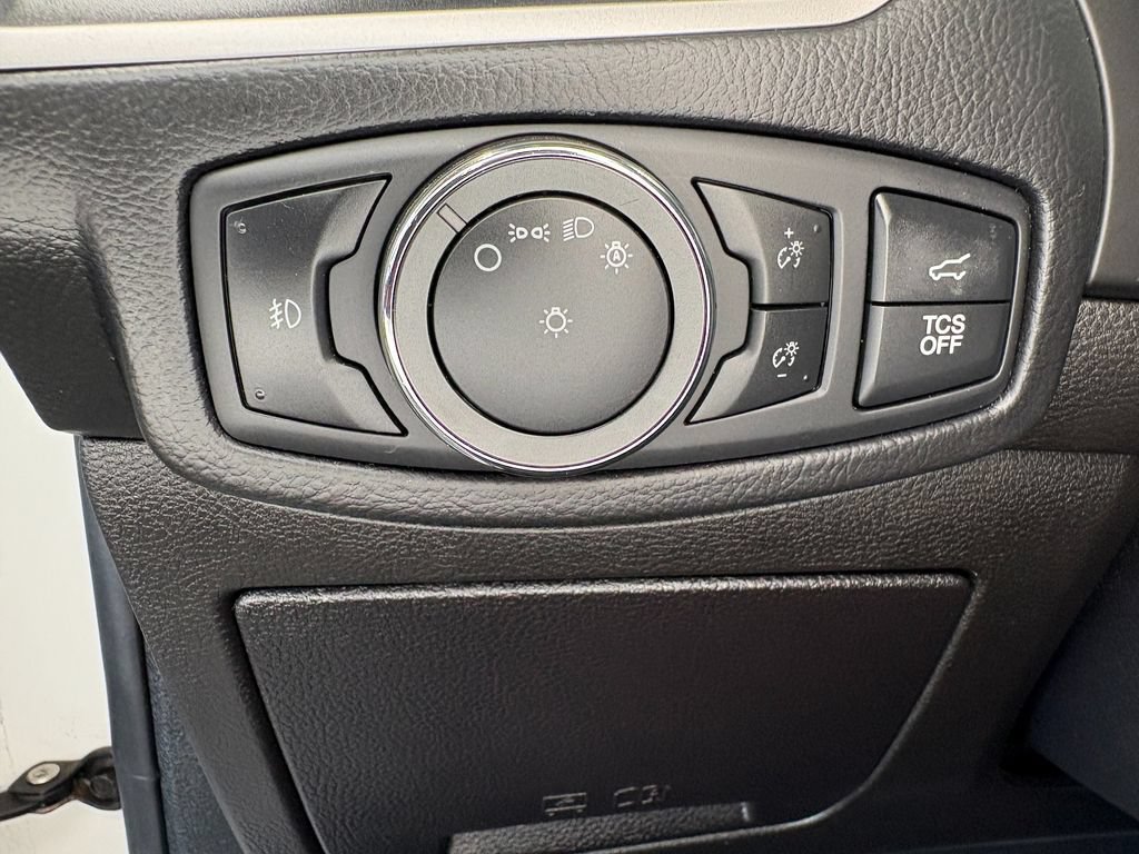 Used 2021 Ford Edge ST-Line AWD/4WD image 11