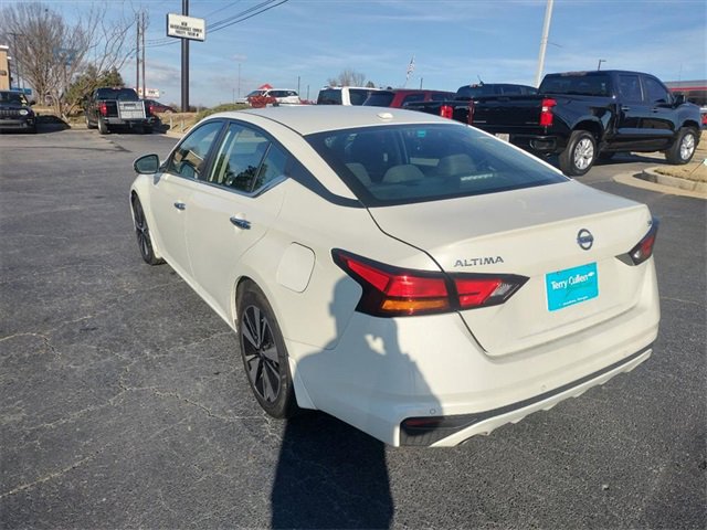 Used 2022 Nissan Altima 2.5 SV w/ SV Premium Package image 5