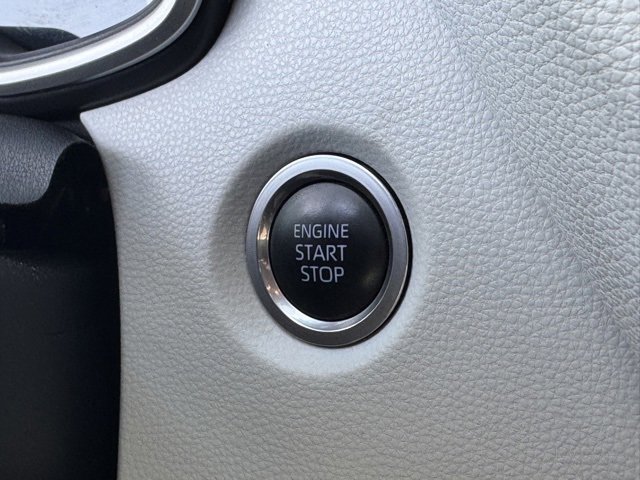 Used 2020 Toyota Corolla XSE image 20