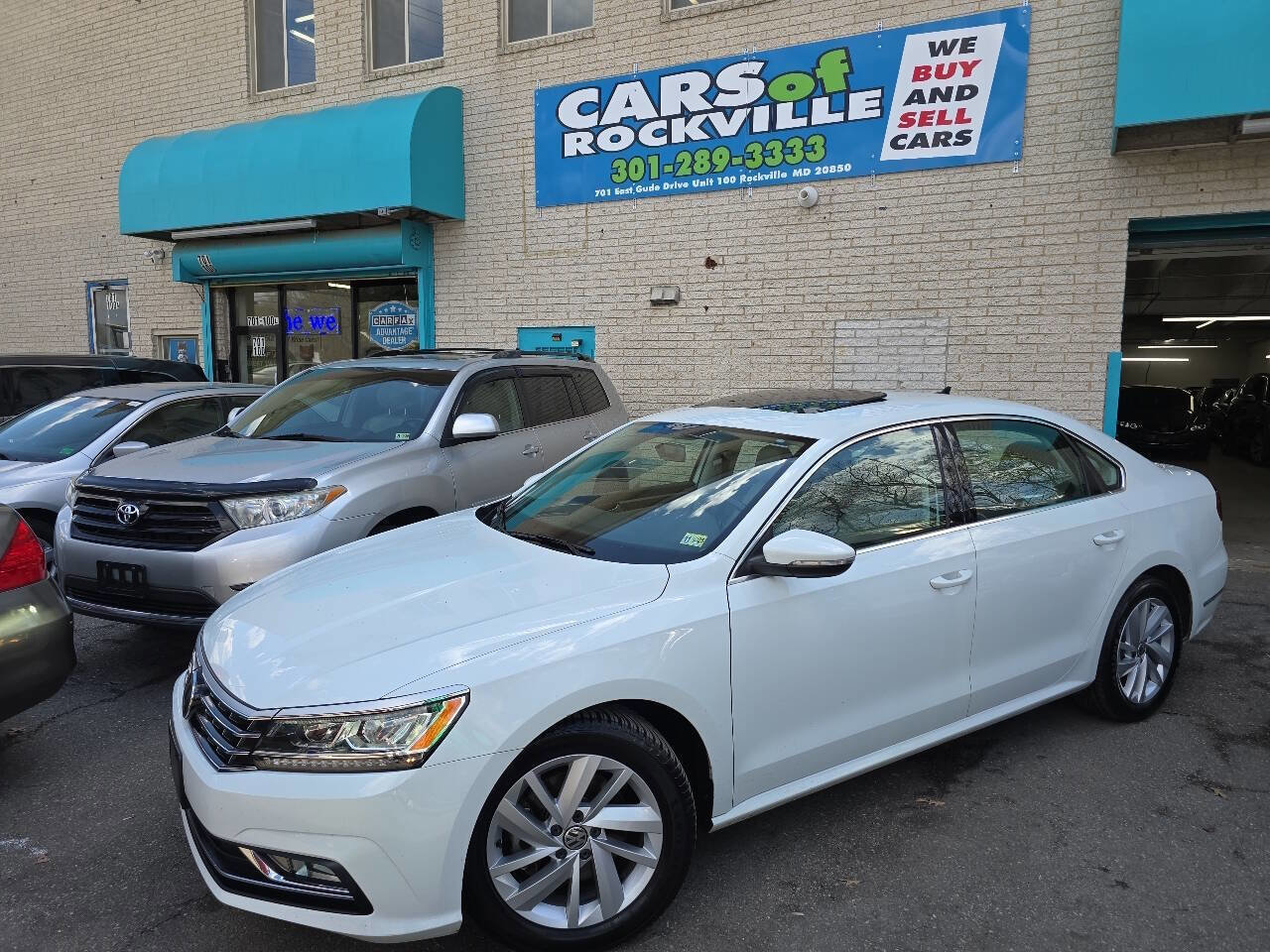 Used 2018 Volkswagen Passat 2.0T SE image 4