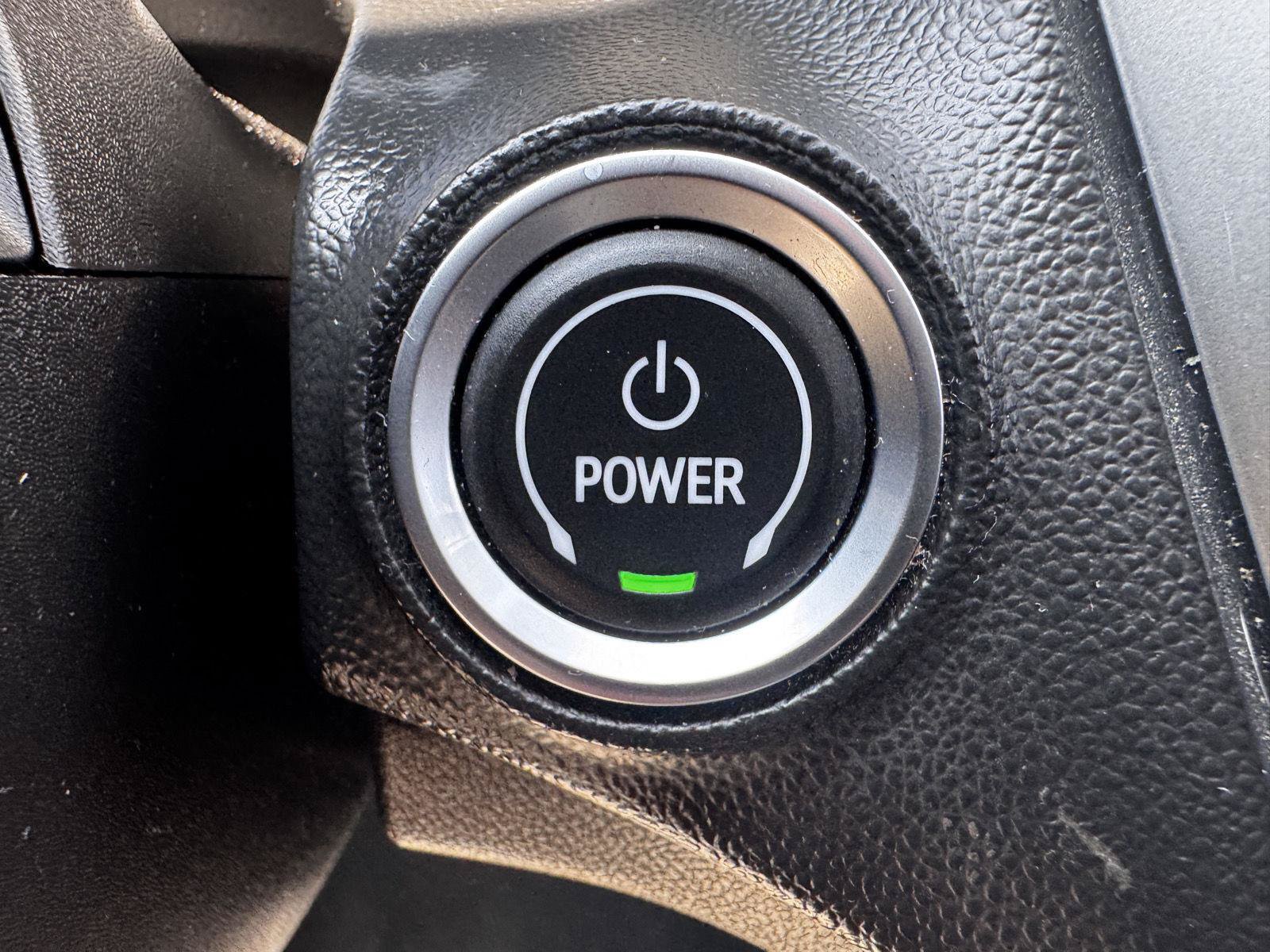 Used 2022 Chevrolet Bolt EUV LT w/ Convenience Package FWD image 31