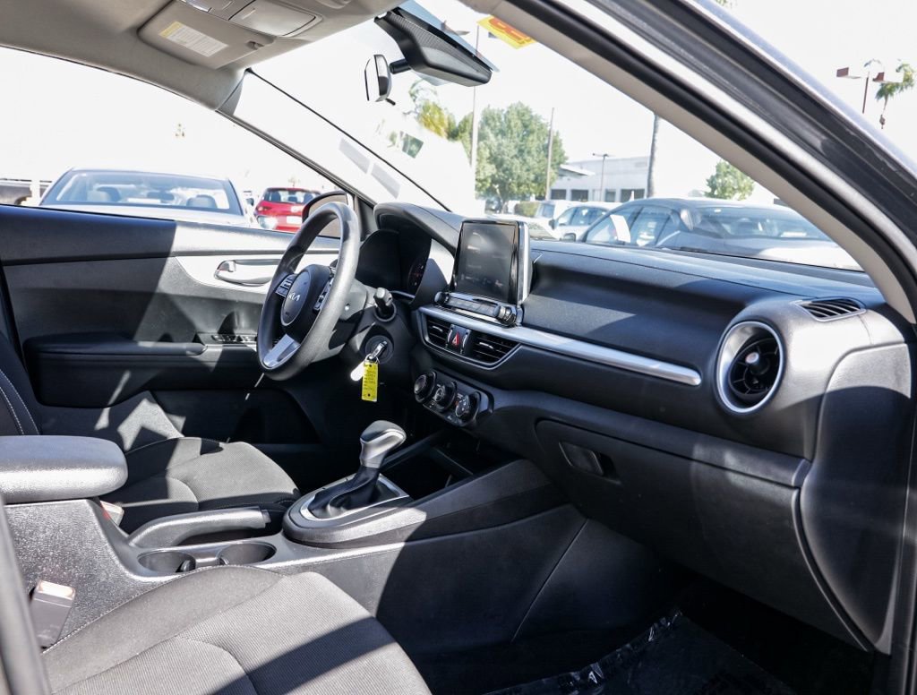 Used 2024 Kia Forte LXS image 19