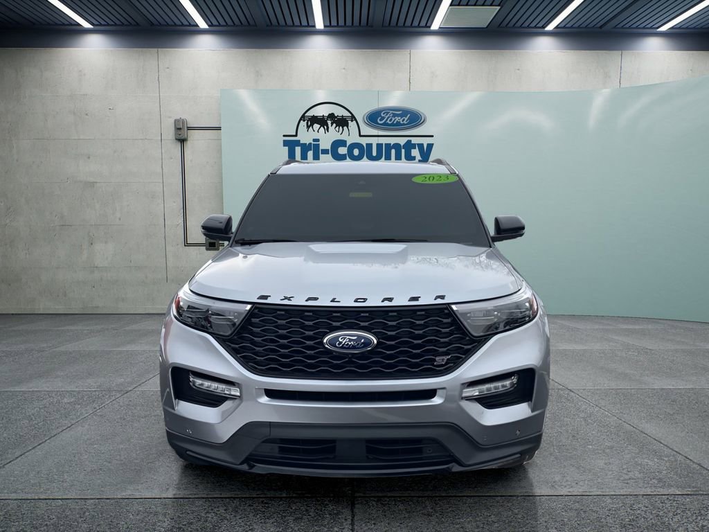 Used 2023 Ford Explorer ST w/ Equipment Group 401A AWD/4WD image 3