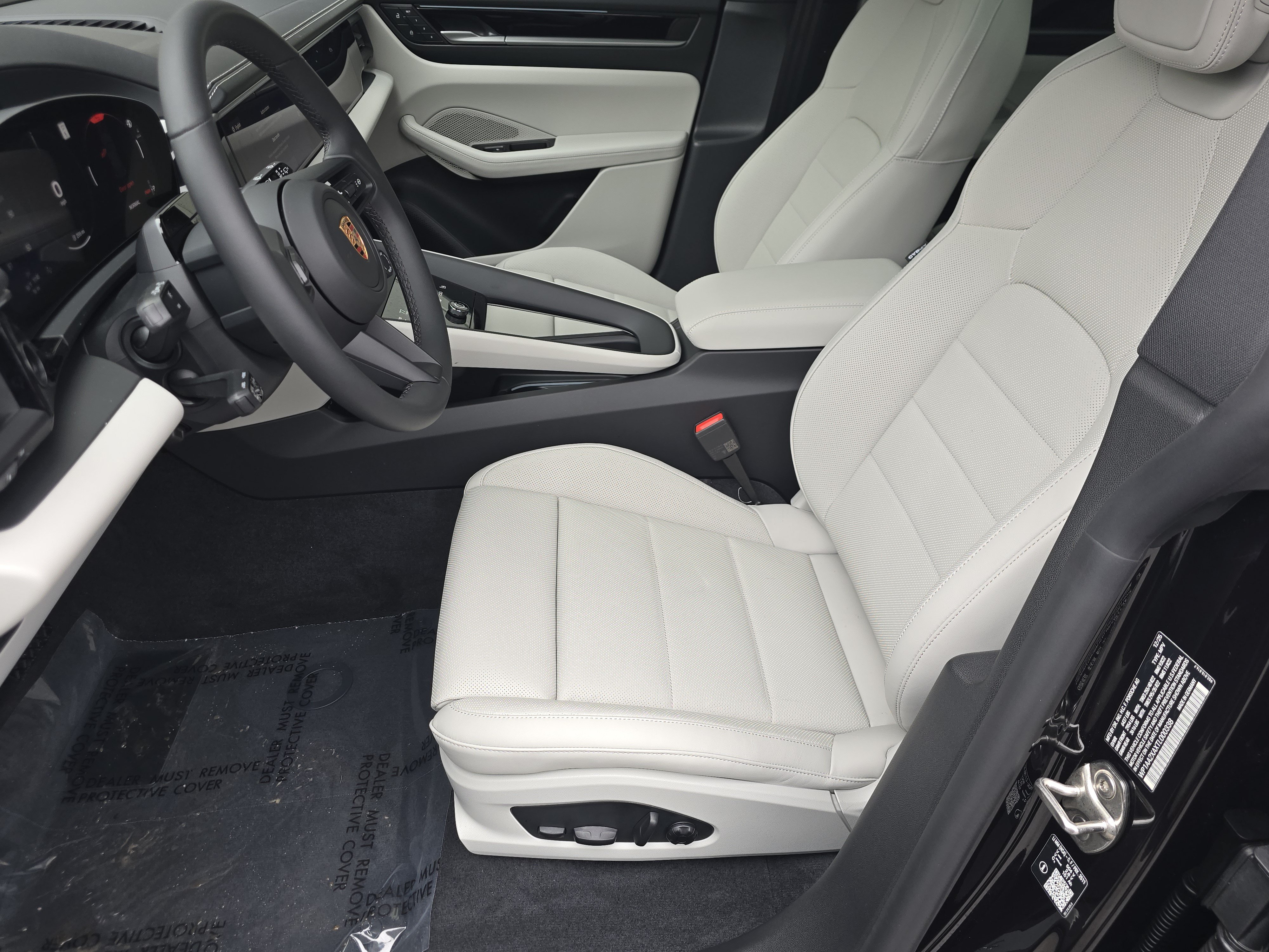 New 2026 Porsche Macan 4 Electric AWD/4WD image 5