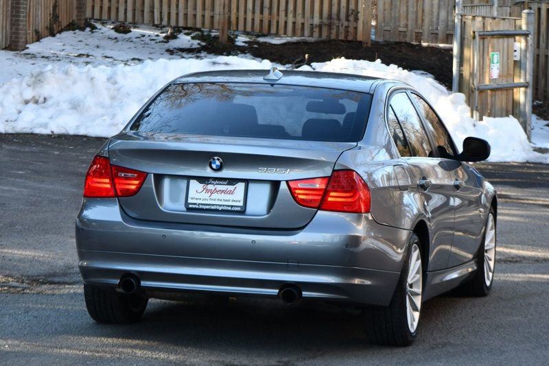 Used 2011 BMW 335i xDrive Sedan image 9