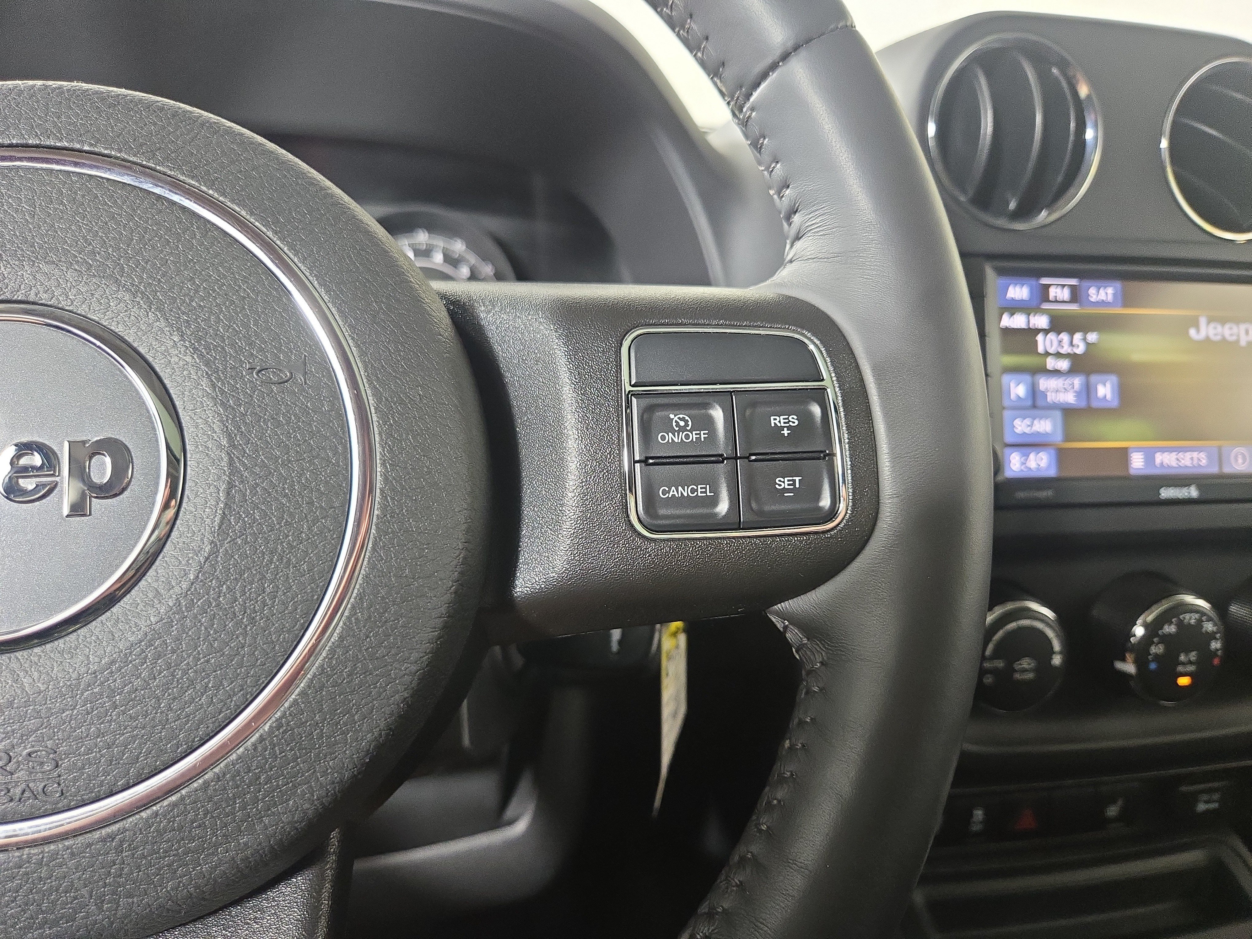 Used 2017 Jeep Patriot High Altitude AWD/4WD image 17