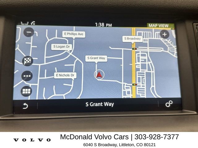 Used 2017 Land Rover Discovery Sport HSE image 18