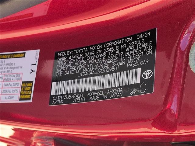 Used 2024 Toyota Prius XLE FWD image 21